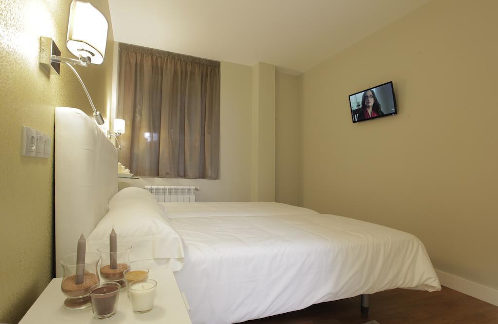 Hotel Rosal Oviedo Pokoj fotografie